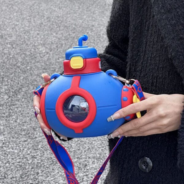 submarine shaped water bottle