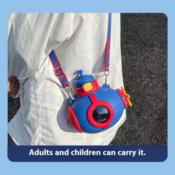 submarine shaped water bottle