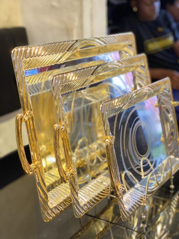 ST008 Decorative Metal Serving Trays - Gold Border with Swirl Pattern