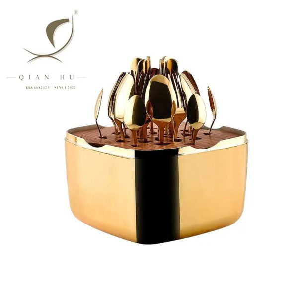 24-Piece Gold Cutlery Set for 6 People
