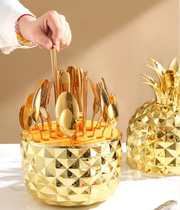 Pineapple Cutlery Set with Golden Utensils