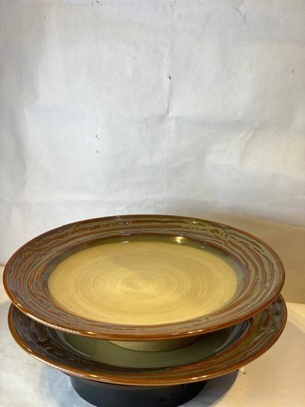 2 Pcs Ceramic Plates Set