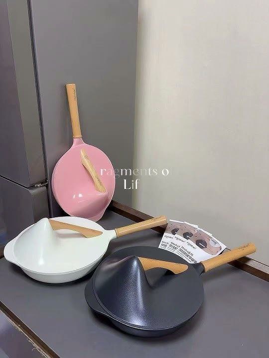 Non-Stick Wok Pan with Wooden Handle