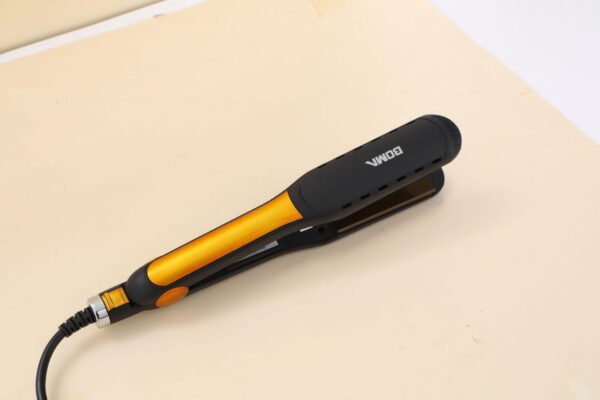 BOMA Professional Straightener