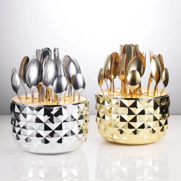 24-Piece Cutlery Set